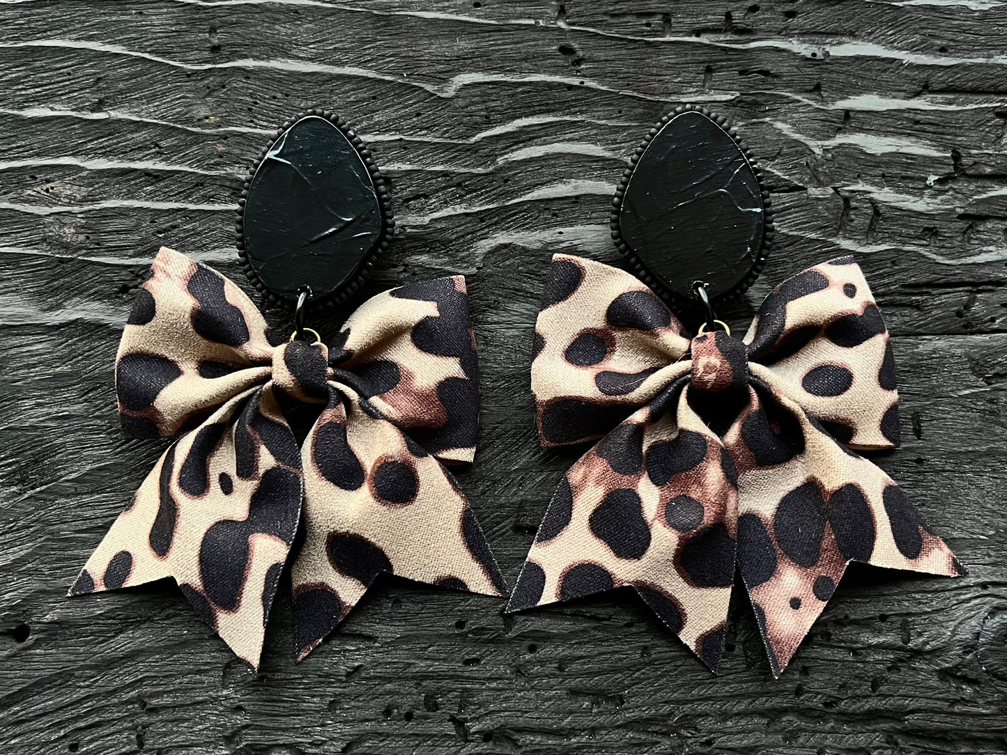 LEOPARD BOW EARRINGS