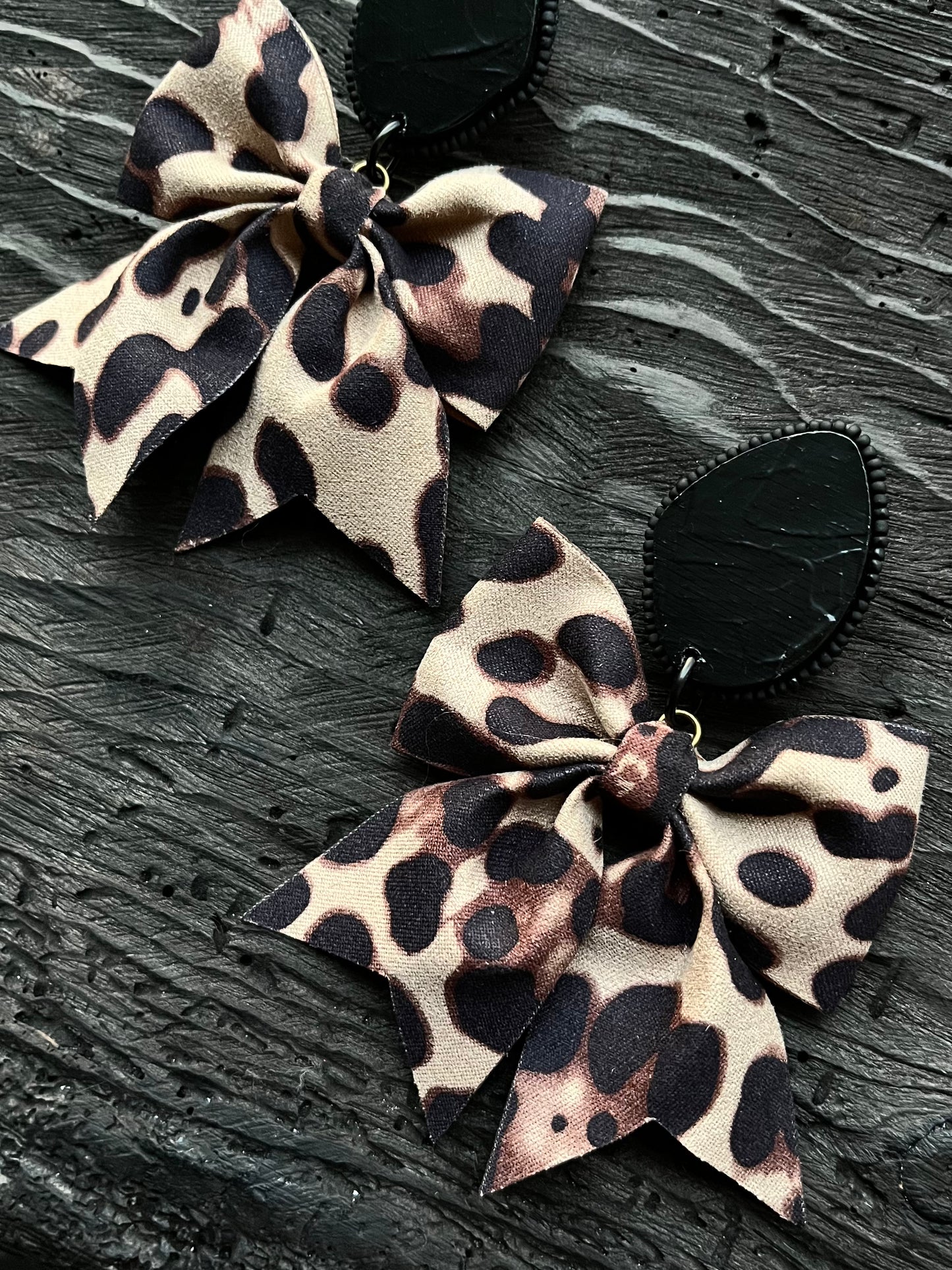 LEOPARD BOW EARRINGS