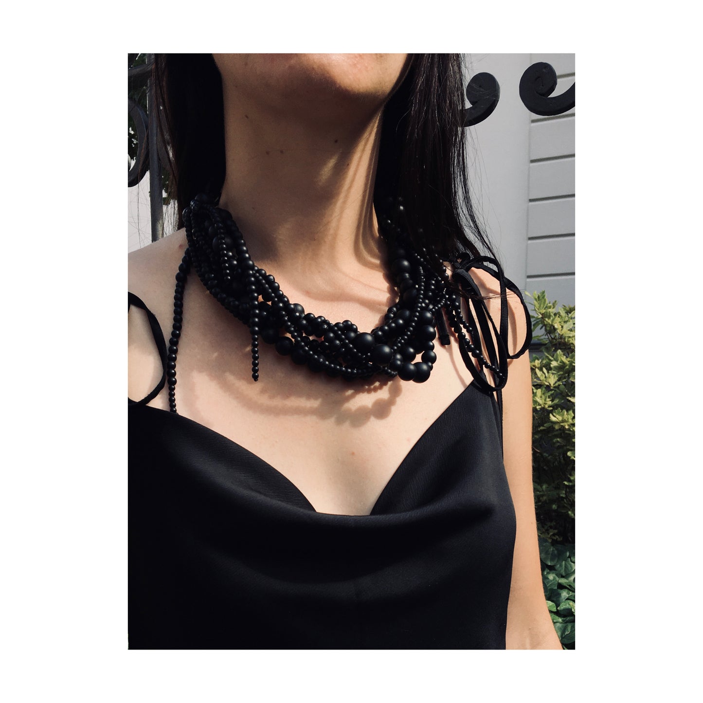 BOLD ONYX NECKLACE