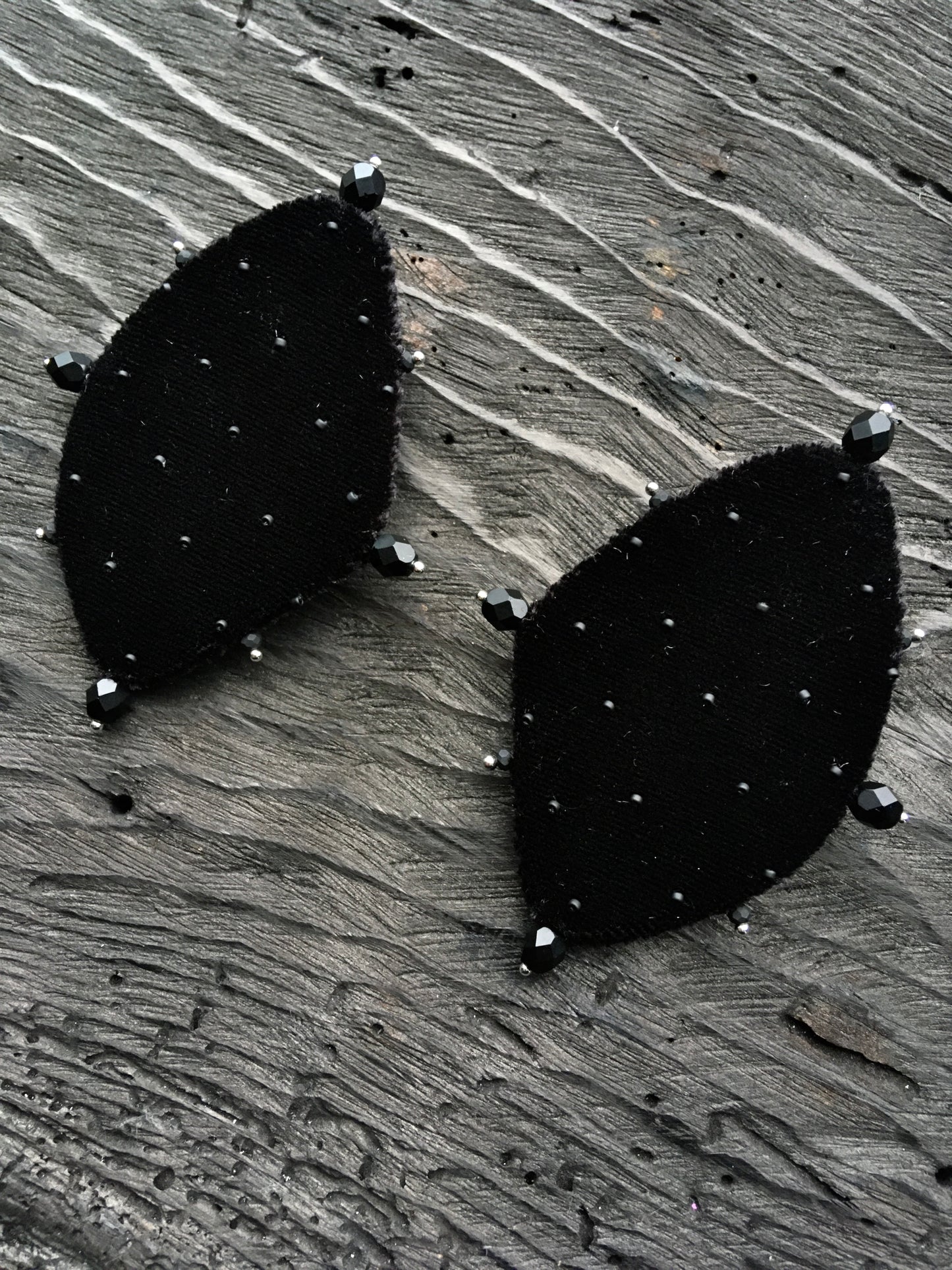 BLACK VELVET EARRINGS