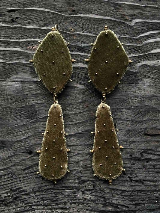 MOSS GREEN EARRINGS