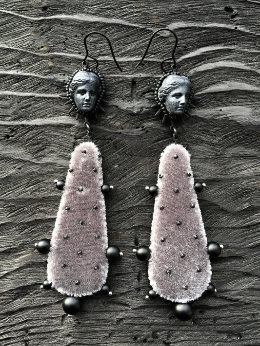 APHRODITE EARRINGS