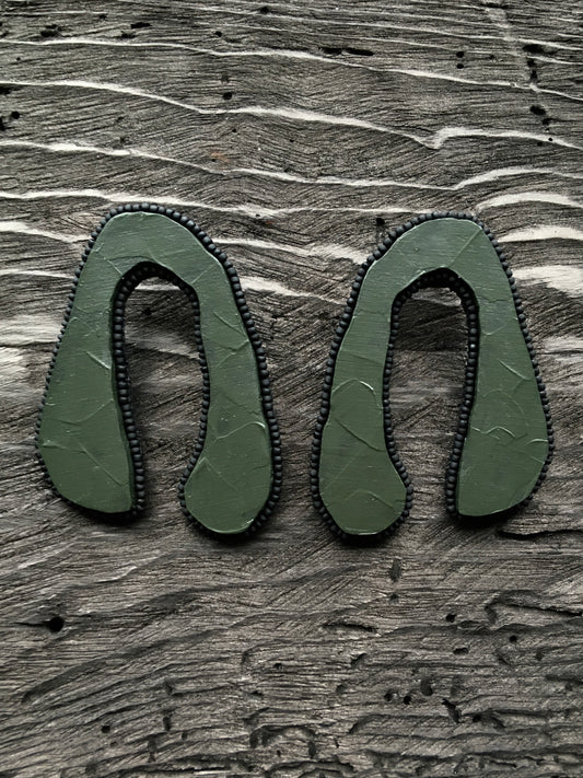 GREEN IRREGULAR FORM EARRINGS